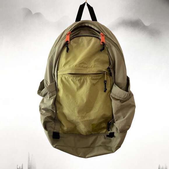 The North Face Mountain Daypack - Picture 1 of 7